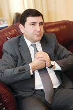 السفير تورال رضاييف﻿