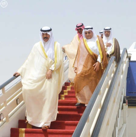 الشيخ محمد الخالد والشيخ خالد الجراح لدى وصولهما الى الرياض ﻿