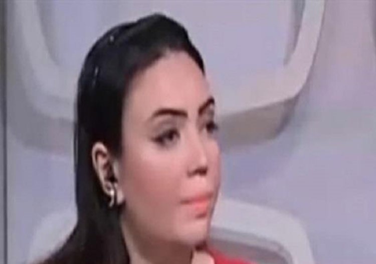 بالفيديو.. مذيعة مصرية تغادر الاستوديو وتترك الضيف بمفرده في حالة ذهول