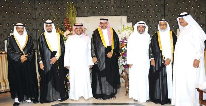 خالد الظفيري وعدنان العميري وفهد الغنام يباركون