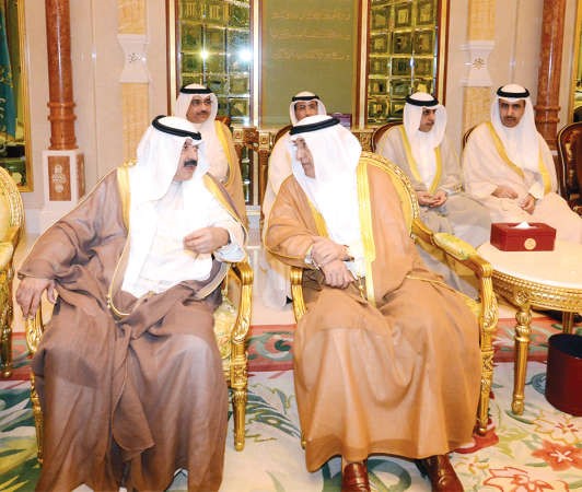 حديث بينخالد الجارالله و السفير عبد العزيز الشارخ 