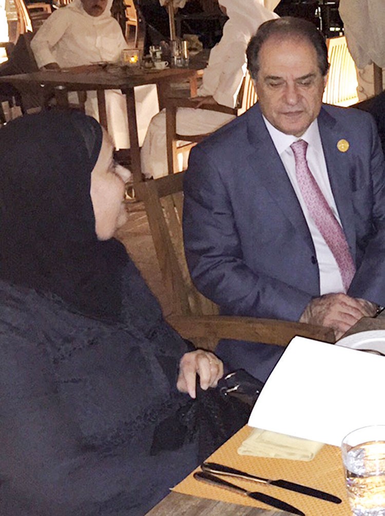 القزي متحدثا الى الزميلة بشرى شعبان ﻿