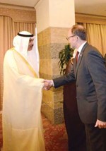 الشيخ صباح الخالد مرحبا بالسفير الاميركي دوغلاس سيليمان