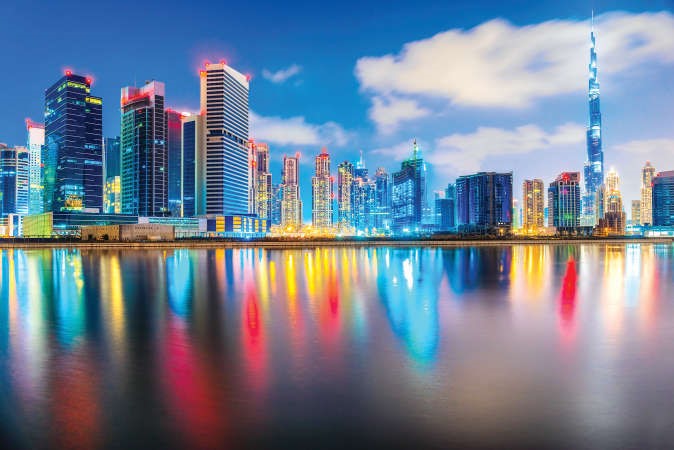 دبي حلبة للمصارعة بين الملايين والمليارات لتشييد العجائب الهندسية والمعالم المعمارية 