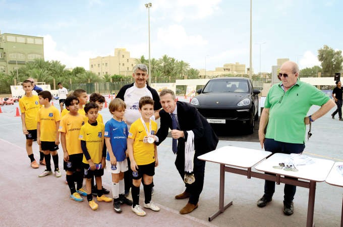 «بريميـر سبـورت أكاديمـي» تنظم مهرجان الربيع لكرة القدم في ملعب بيان
