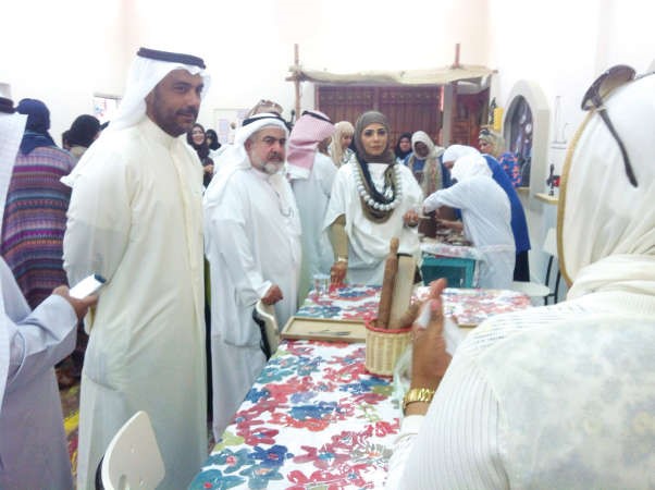 دخالد الرشيد وجولة في المعرض﻿