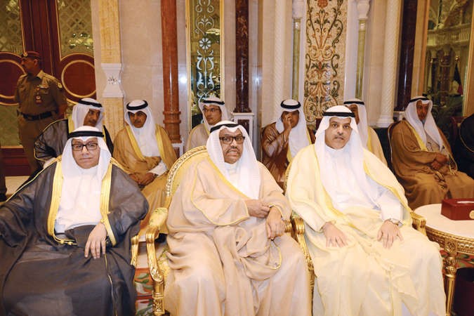 السفير علي السعيد والسفير جاسم المباركي وعدد من السفراء خلال افتتاح المؤتمر