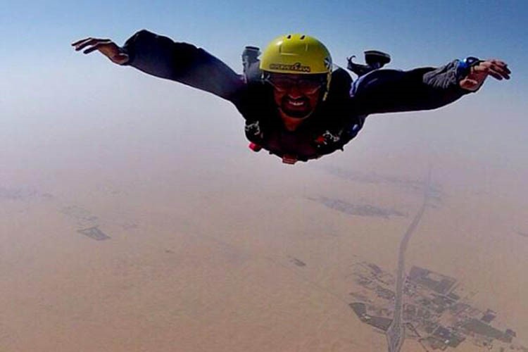 بالفيديو والصور.. مغامرات شاب سعودي تدهش متابعيه