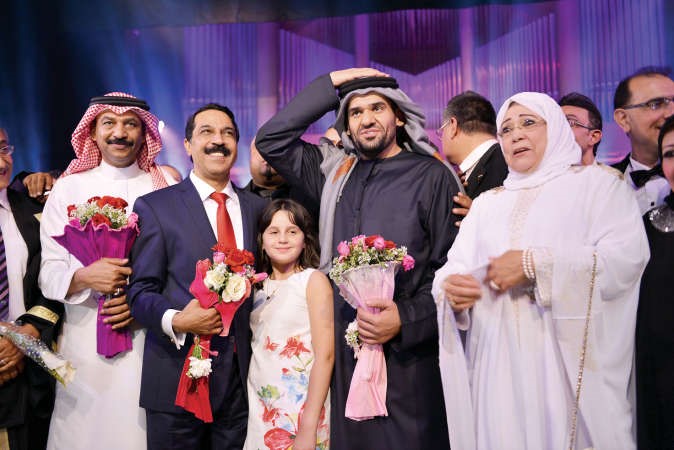 عبدالله الرويشد وعبادي الجوهر وحسين الجسمي وياسمين الخيام اثناء احتفال مصر تفتخر بعروبتها﻿