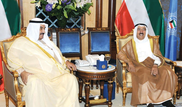 صاحب السمو الامير الشيخ صباح الاحمد مستقبلا سمو الشيخ ناصر المحمد ﻿