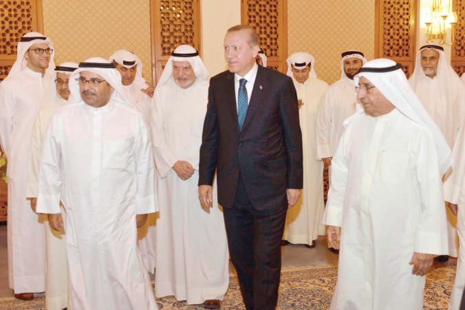 عبدالعزيز الشايع ومحمد عبدالعزيز الشايع يستقبلان الرئيس التركي رجب طيب اردوغان