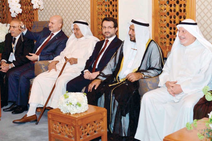 عبدالوهاب صالح الشايع ودعبدالله المعتوق واحمد صالح الشايع