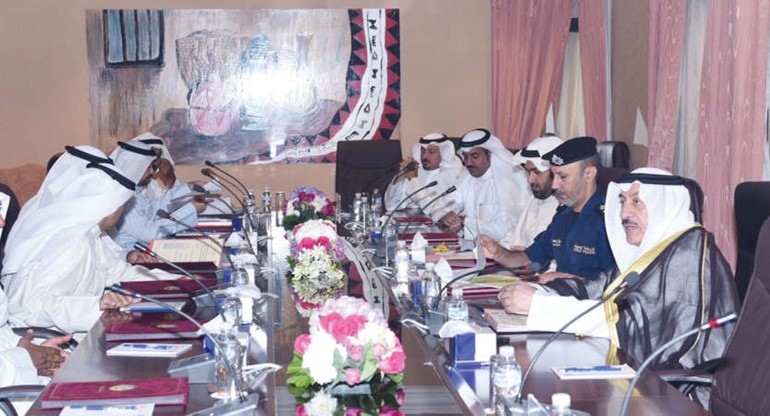 الفريق م فهد الامير مترئسا الاجتماع الثاني لمجلس محافظة الجهراء 
