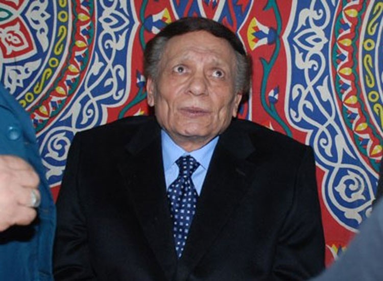 عادل إمام يتعرض لوعكة صحية