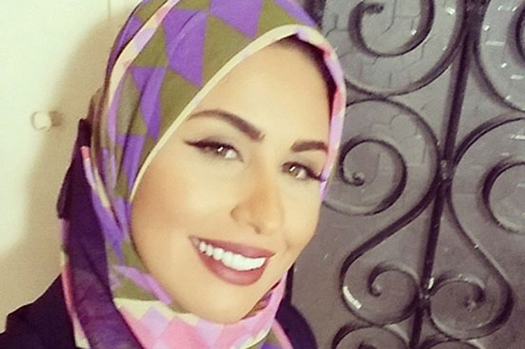 بالصور.. شاهد عدد من الفنانات بالحجاب 