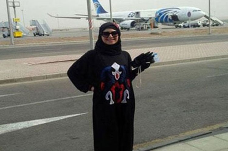 بالصور.. شاهد عدد من الفنانات بالحجاب 