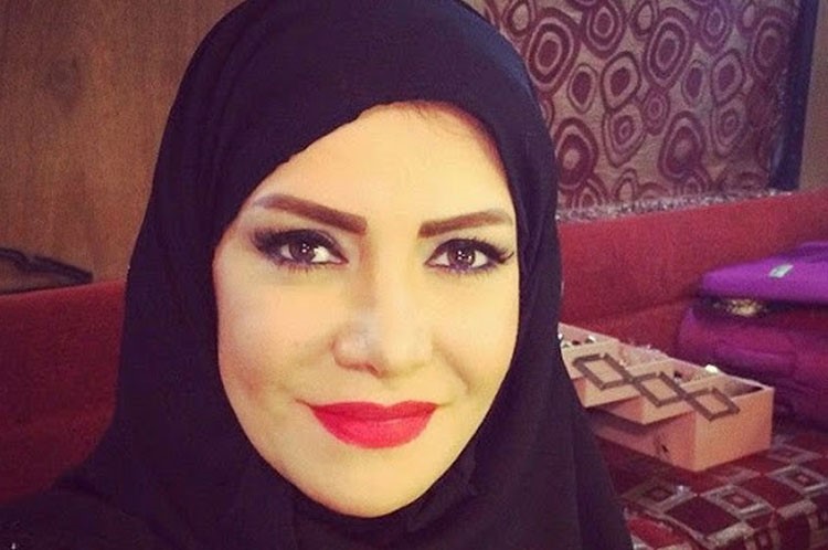 بالصور.. شاهد عدد من الفنانات بالحجاب 