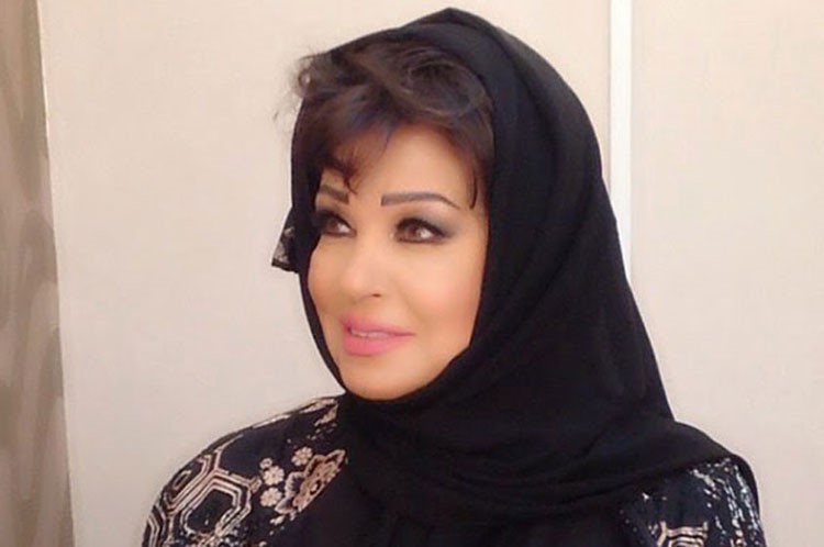 بالصور.. شاهد عدد من الفنانات بالحجاب 