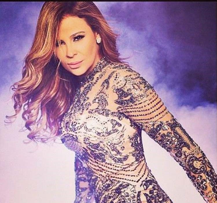 بالصور.. كارول سماحة فى غاية النحافة