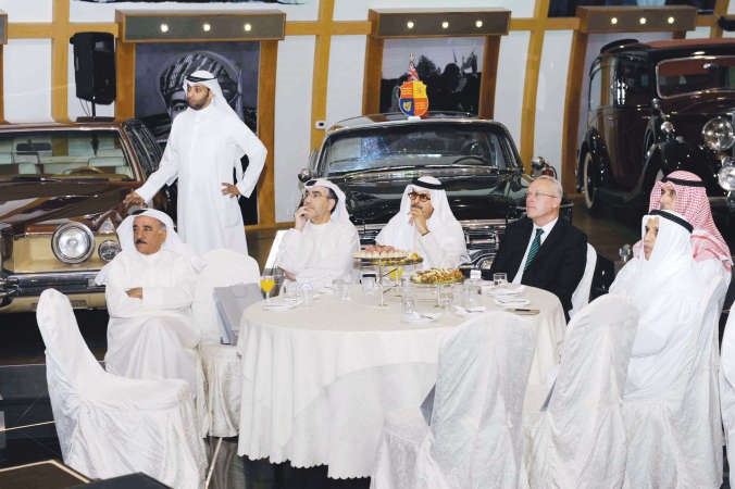مبارك الساير وعبدالرحمن سلطان السالم ومايك وطارق الميلم وجلال بهبهاني واللواء م جاسم المنصوري﻿