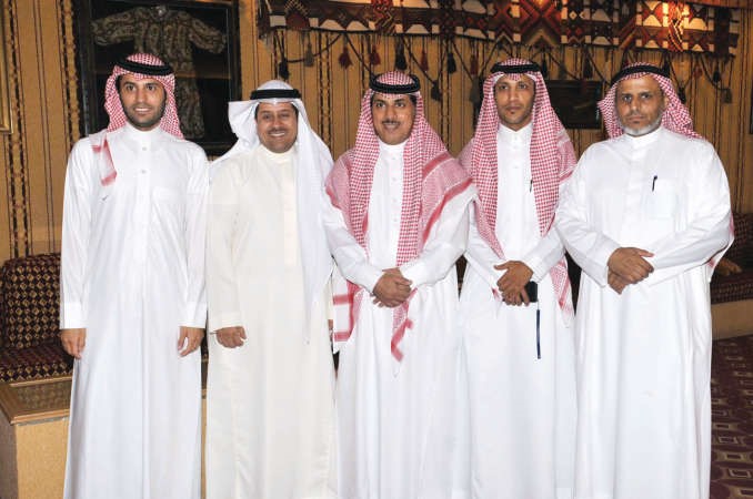 عدد اخر من المواطنين السعوديين