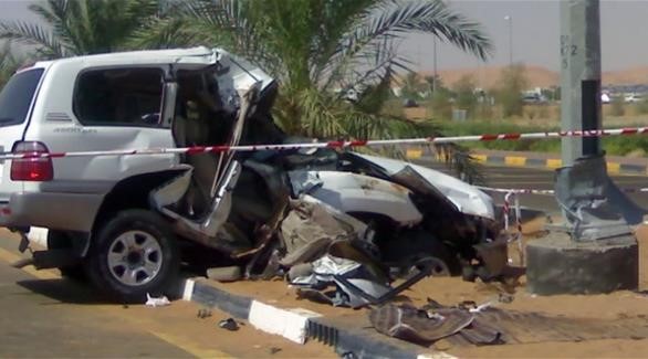 وفاة 4 إماراتيين من عائلة واحدة بحادث تصادم على طريق في " أم القيوين"