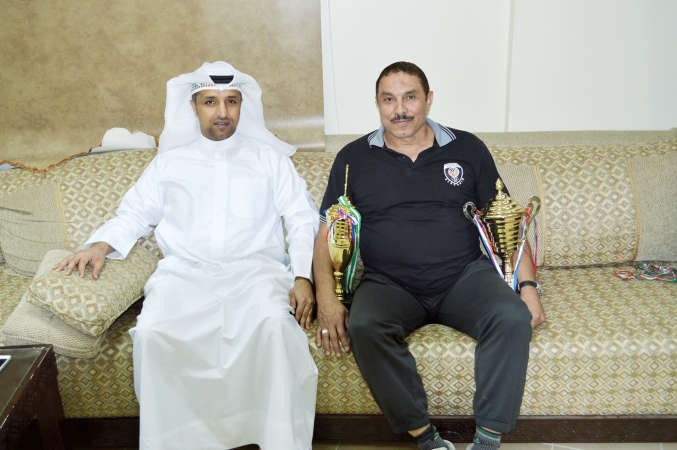 مدير اللعبة يوسف القديري مع المدير الفني محمد ايمن 