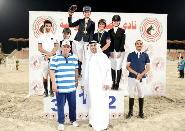 عبدالله السديراوي وخليل اسد مع الفائزين والابطال