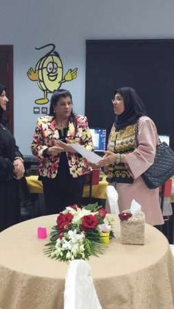 منى الصلال خلال مشاركتها التجربة﻿