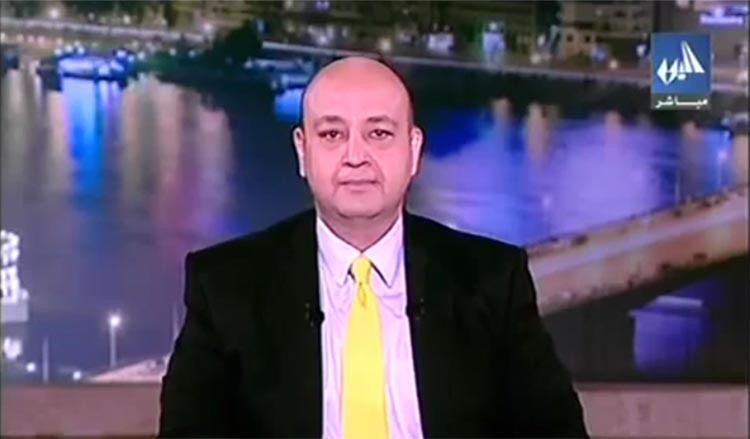 بالفيديو.. عمرو أديب يبكي على الهواء