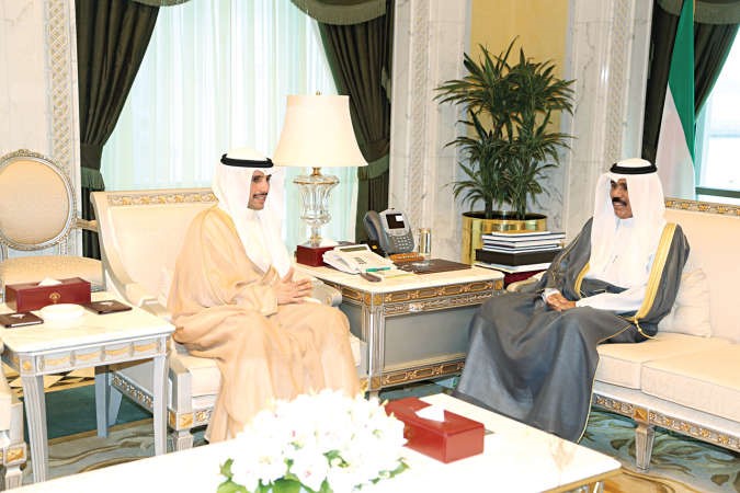 سمو ولي العهد الشيخ نواف الاحمد مستقبلا مرزوق الغانم﻿
