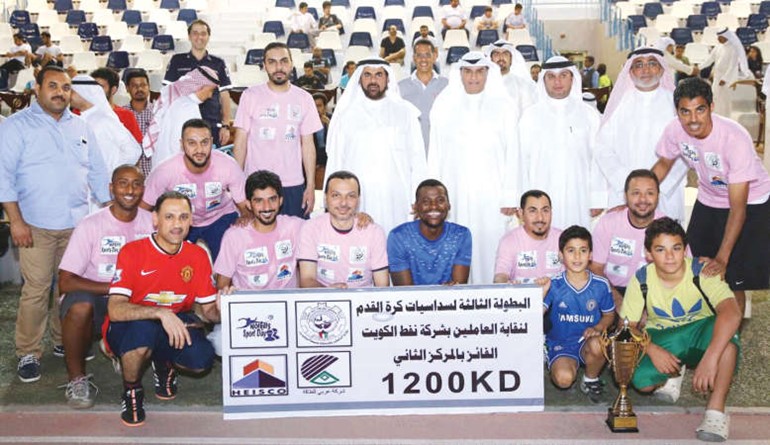 فريق المجموعة الطبية الحائز على المركز الثاني