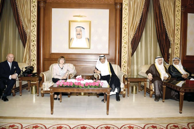 نائب رئيس مجلس الامة مبارك الخرينج خلال استقباله رئيسة برلمان جمهورية صربيا