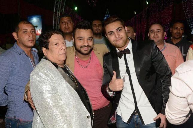 بالصور.. شعبان عبدالرحيم يحتفل بزفاف حفيدته