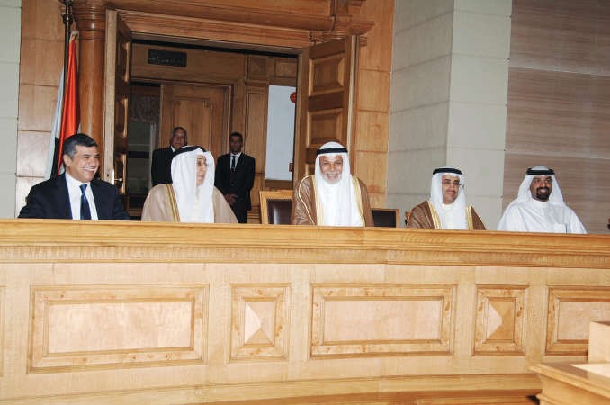 الوفد الكويتي داخل المحكمة الدستورية بمصر 