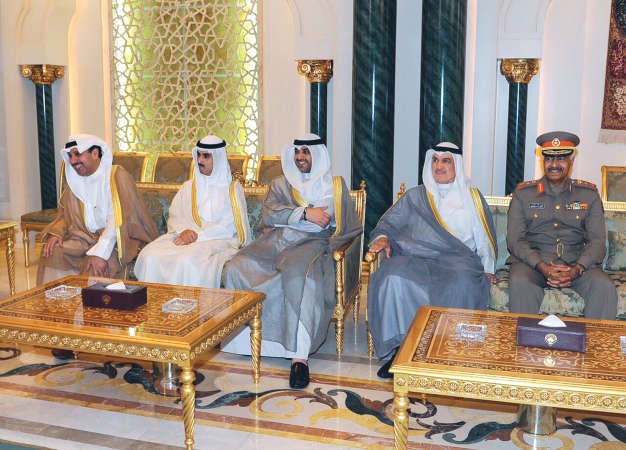 الشيخ محمد العبدالله والشيخ ثامر الجابر والشيخ حمد جابر العلي والفريق ركن محمد الخضر واحمد الرحماني