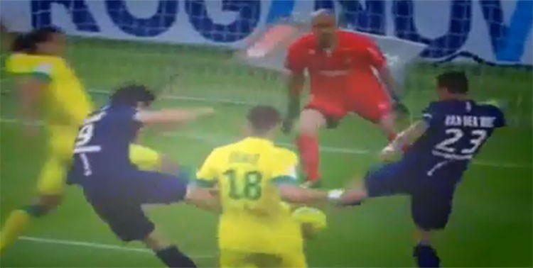 بالفيديو.. هدف على طريقة الكابتن ماجد في الدوري الفرنسي