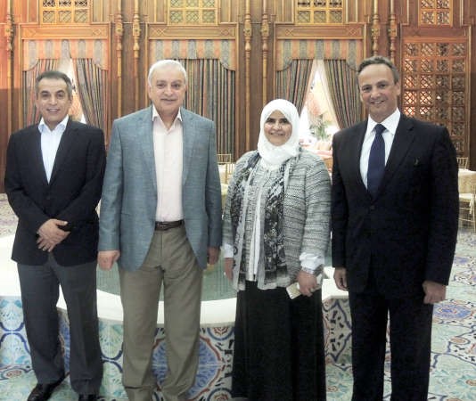  د بدر العيسى والسفير الشيخ سالم العبدالله ود حامد العازمي ود خولة القناعي في مكتبنا الثقافي بواشنطن﻿