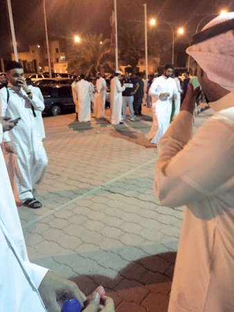 رجال المباحث خلال تطويق الديوانية مسرح الاحداث﻿