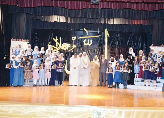 الشيخ فواز الخالد واوليات الفائزات