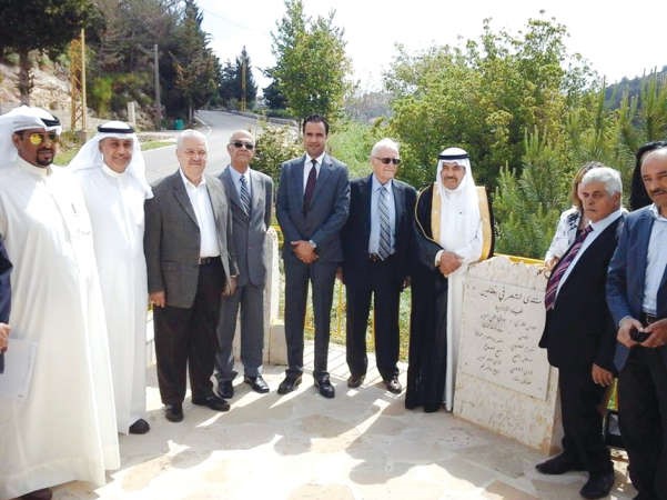 البابطين يدعو إلى تشجيع الشعر باعتباره «العمود الثابت» للشخصية العربية
