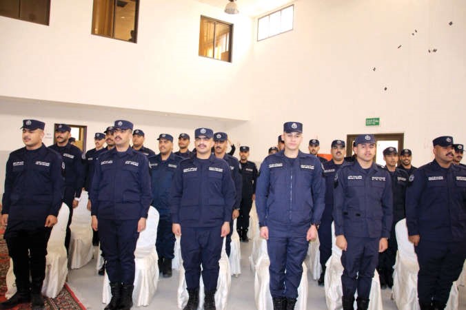الخريجون في بداية الحفل﻿