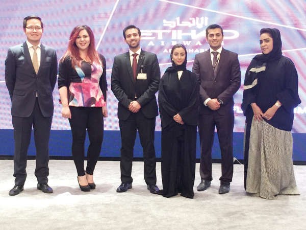فريق عمل الاتحاد للطيران ومكتب هيئة السياحة التايلندية في دبي والشرق الاوسط﻿