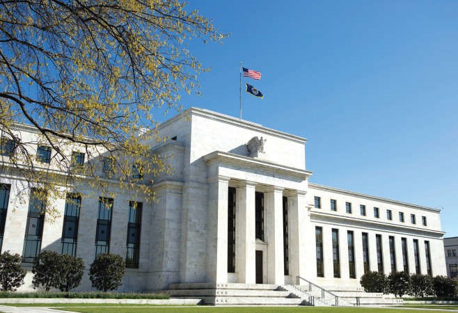 الفيدرالي الاميركي اشترط لرفع معدل الفائدة ان يتوافر تحسن اضافي في سوق العمل مع ارتفاع مؤشرات التضخم