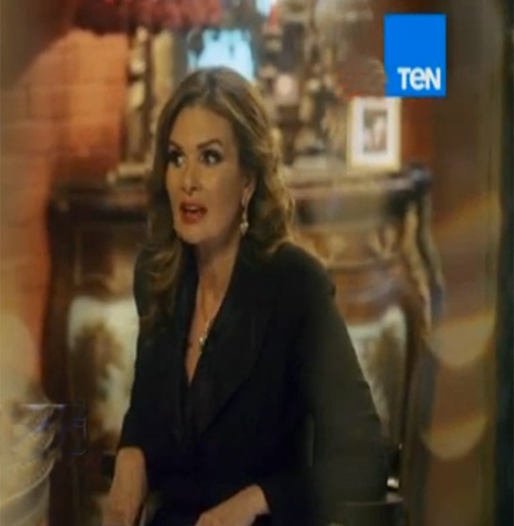 بالفيديو.. يسرا أحضن العالم من خلال عادل إمام