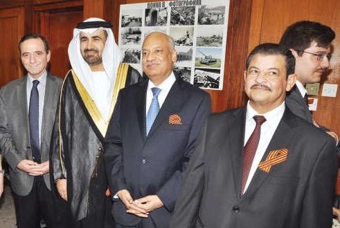 سفير الامارات رحمة حسين الزعابي والسفير المصري عبدالكريم سليمان والسفير الاردني محمد الكايد شاركوا في الاحتفال