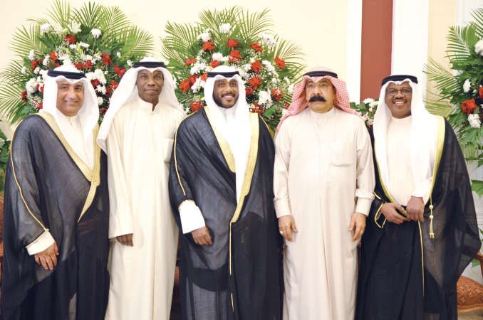 اللواء محمود الطباخ مباركا