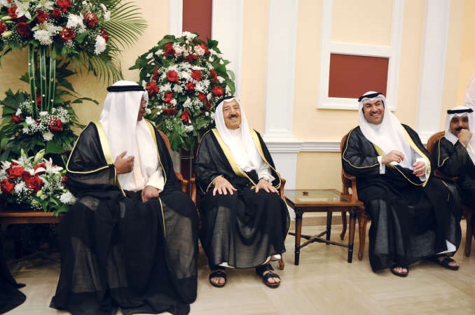 صاحب السمو الامير الشيخ صباح الاحمد والشيخ صباح ناصر صباح الاحمد والشيخ مبارك سالم العلي وسعد فرج