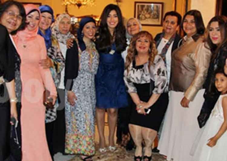 الصور الكاملة لحفل خطوبة أيتن عامر