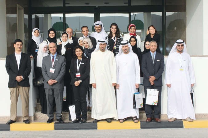 وفد الهندسة والبترول خلال مشاركتهم في المسابقة﻿